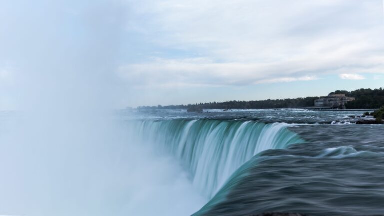 Things to do in Niagara Falls – A Walk in the World